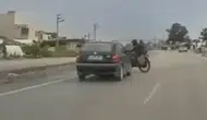 Hatay'da otomobilin motosiklete çarptığı kaza kameraya yansıdı : 1 ölü, 1 yaralı
