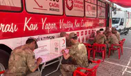 Kilis'te jandarma Kızılay'a kan bağışında bulundu