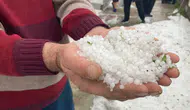 Erzincan Refahiye'de dolu yağışı etkili oldu