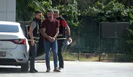 Antalya'da eski eşini eşarbı ve yastıkla boğan sanık : Yüzünü görmemek için yastıkla kapattım