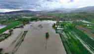 Tokat'ta sel felaketi : Tarım arazilerini ve ahırları su bastı