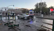 Kayseri Melikgazi'de taksi ile otomobil çarpıştı : 2 yaralı