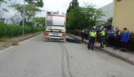 Antalya'da tır motosiklete çarptı : 19 yaşındaki sürücü yaşamını yitirdi