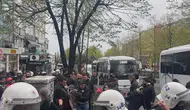 Beşiktaş'ta izinsiz gösteriye polis müdahalesi : Gözaltılar var