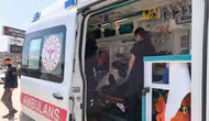 Bursa'da motosiklet ve minibüs çarpıştı : Baba ve kızı yaralandı