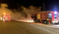Siirt'te yangın : Park halindeki kamyonet alev alev
