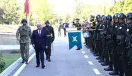 Milli Savunma Bakanı Güler, Edirne'de Mehmetçikle bayramlaştı