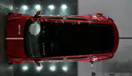 Tesla’dan devrimsel güvenlik hamlesi : Yapay zeka ile çarpışma gerçekleşmeden hava yastığı açılacak