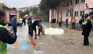 Bayburt'ta öğrencilere uygulamalı yangın güvenliği eğitimi verildi