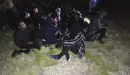 İzmir Çeşme'de 3'ü çocuk 29 düzensiz göçmen yakalandı