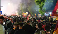 Edirne'de Galatasaray taraftarlarından meşaleli, marşlı şampiyonluk kutlaması