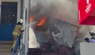 Pendik'te iki katlı binada yangın : 1 kişi dumandan etkilendi