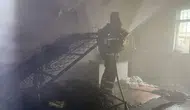 Muş'ta 3 katlı bir evde yangın çıktı