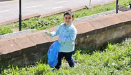 7 yaşında sosyal medya kampanyası : Takipçi sayısı kadar çöp topluyor