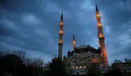 Cuma hutbesi yayınladı : İbadetler, bizi rabbimize yakınlaştırır