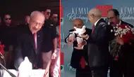 CHP Genel Merkezi'ndeki bayramlaşmada dikkat çeken anlar : Kılıçdaroğlu güvercini uçuramadı