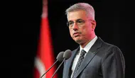 'Tüm kahramanlarımızı rahmet, minnet ve saygıyla anıyorum'