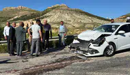 Mardin’de iki otomobil çarpıştı : Mazıdağı-Derik karayolunda trafik kazası