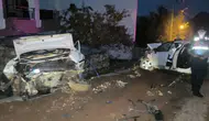 Adıyaman'da otomobil, park halindeki araca çarptı : 4 yaralı