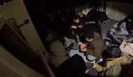 Kuşadası'nda 20 düzensiz göçmen kurtarıldı