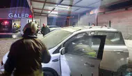 Hatay Arsuz'da otomobil yandı