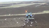 Kars'ta kış bitmedi : Ekim mesaisi gecikti