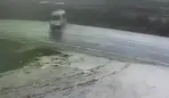 Malatya'da kaza : Minibüs şarampole devrildi