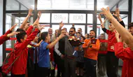 Trabzonspor'un eski futbolcusu Alanzinho, öğrencilerle bir arada