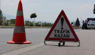 Çorum'da iki otomobil kavşakta çarpıştı : 7 yaralı