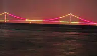 1915 Çanakkale Köprüsü sarı-kırmızı renklere büründü