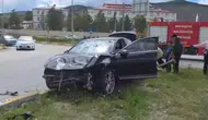 Erzincan'da iki otomobilin çarpıştığı kazada 6 kişi yaralandı
