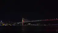 15 Temmuz Şehitler Köprüsü sarı kırmızı oldu