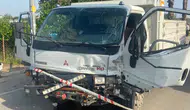 Antalya'da iki kamyonetin çarpışması sonucu 2 kişi yaralandı