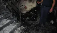Balıkesir'de apartman boşluğundaki motosiklet alev alev yandı : 8 kişi hastanelik oldu