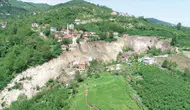 Yağış sonrayı Ordu'yu heyelan vurdu : 400 dönümlük arazi kaydı, evler boşaltıldı