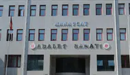 Baklava kutusundaki rüşvet pahalıya patladı : Manavgat Belediye Başkanı Kara'ya 45 yıl hapis
