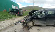 Erzurum Tekman'da iki otomobil çarpıştı : 6 yaralı