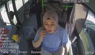 Bursa'da yolcusu fenalık geçirince şoför rotayı hastaneye çevirdi