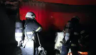 Hatay Hassa'da konteyner alev alev yandı