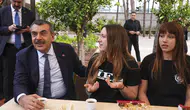 Bakan Tekin, İzmir Fen Lisesi'nde konuştu