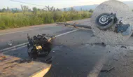 Orhangazi-İznik yolunda zincirleme kaza : Otomobil tarlaya uçtu , motosiklet direğe çarptı , 4 yaralı