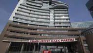 CHP'de lüks araç skandalı : Kılıçdaroğlu ve Özel destekçileri arasında küfürlü kavga çıktığı iddia edildi