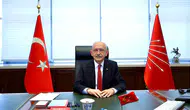 Kılıçdaroğlu genel merkezde : 'Halkla Bayramlaşma' programı için karanfillerle karşılandı