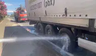 Antalya'da seyir halindeki tırda yangın çıktı