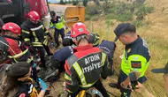 Aydın'da tır devrildi : Sürücü hayatını kaybetti