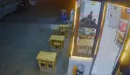 Adana'da 5 döner yiyip hesap ödemeden lüks araçlarla gittiler