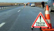 Bodrum'da otomobil bariyerlere sağlandı : Tavan tamamen ezildi