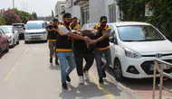 Adana'da aile içi şiddet caddede kavgaya dönüştü : Damat ve kayınbiraderler tutuklandı