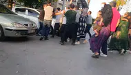 Şanlıurfa'da otomobilin çarptığı 3 yaşındaki çocuk öldü : Hastaneye giden sürücü darpedildi