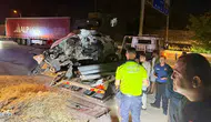 Antalya'da feci kaza : Otomobil direğe çarptı, sürücü yaşamını yitirdi